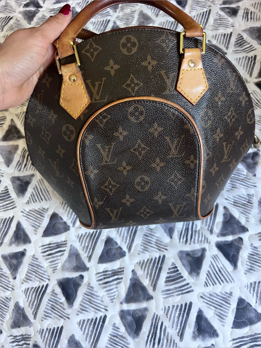 Louis Vuitton Monogram Canvas Dome Satchel with Tan Trim - Picture 13 of 16